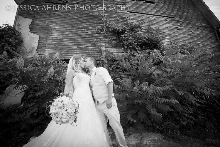 becker farms outdoor wedding photographer buffalo ny_56