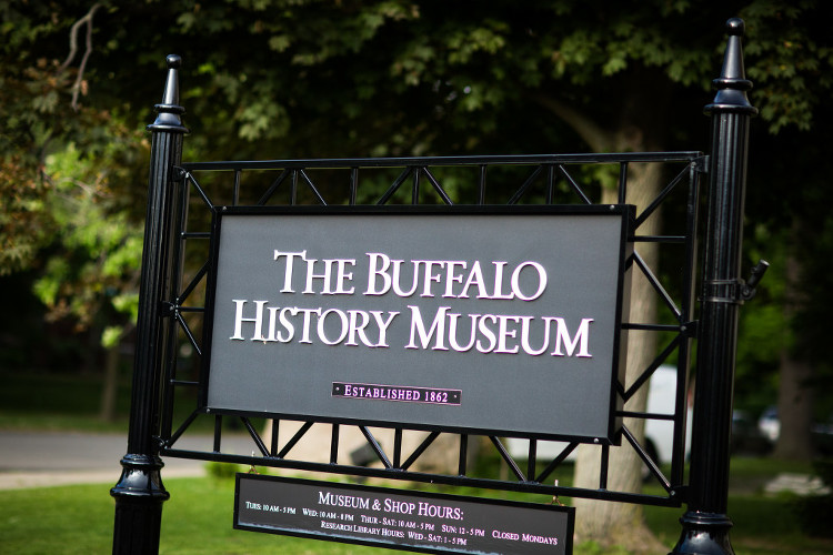 the buffalo history museum wedding photographer buffalo ny_1