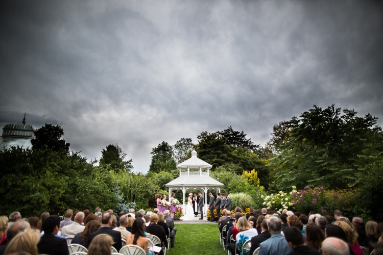 Botanical gardens wedding photographer by the best wedding photographer in Buffalo, NY, Jessica Ahrens Photography.