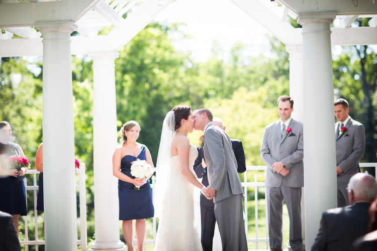 Wedding photos at Klocs Grove by Jessica Ahrens.